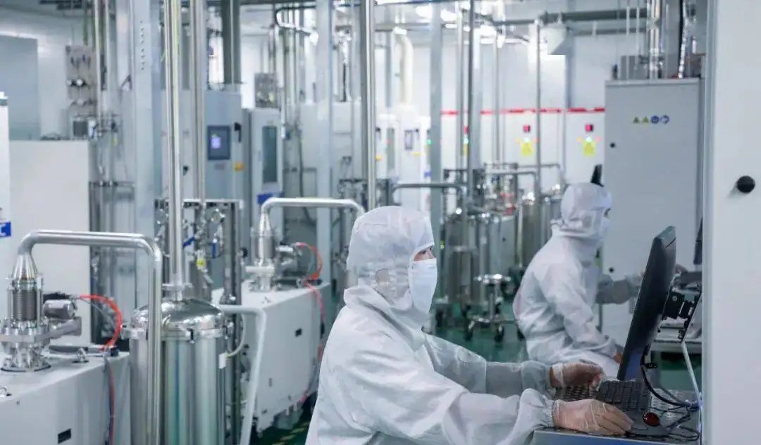 年產(chǎn)能達(dá)20萬(wàn)片！瀚天天成碳化硅產(chǎn)業(yè)園二期項(xiàng)目竣工，三期產(chǎn)能預(yù)達(dá)140萬(wàn)片！